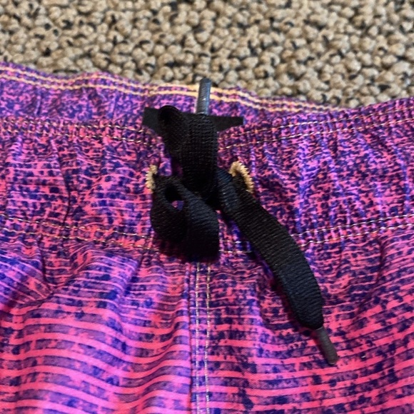 Hurley Swim/Board Trunks Size Youth Large 14/16 in EUC - Picture 4 of 9